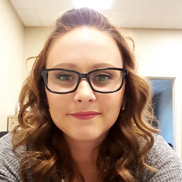 Meet your Posher, Jenna - Picture 1 of 1